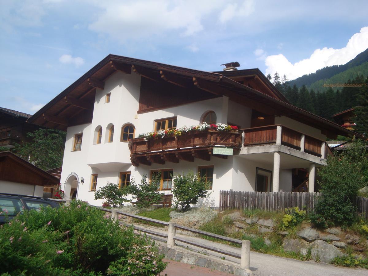 Alpenhaus Christian Apartment Neustift im Stubaital Luaran gambar